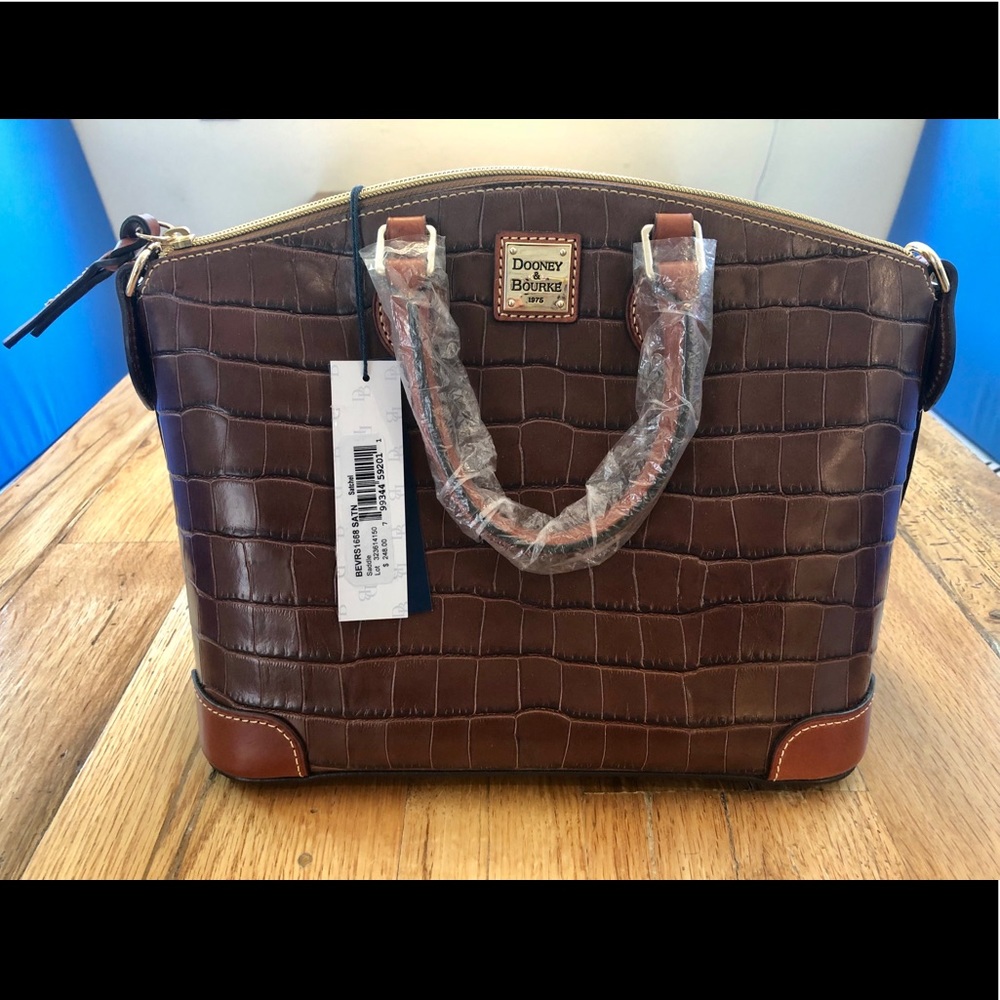 Dooney & Burke md/lg Saddle Bag